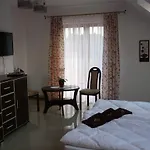Gosciniec Klejnot Pensionat 3*
