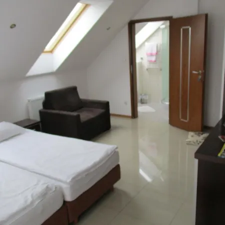 Gosciniec Klejnot Borowo