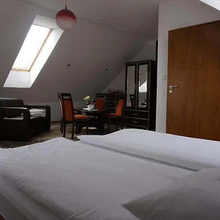 Gosciniec Klejnot Affittacamere 3*