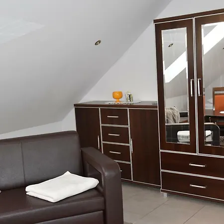 Gosciniec Klejnot Gasthuis 3*