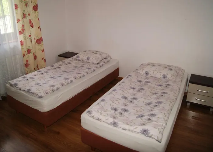 Gosciniec Klejnot 3*